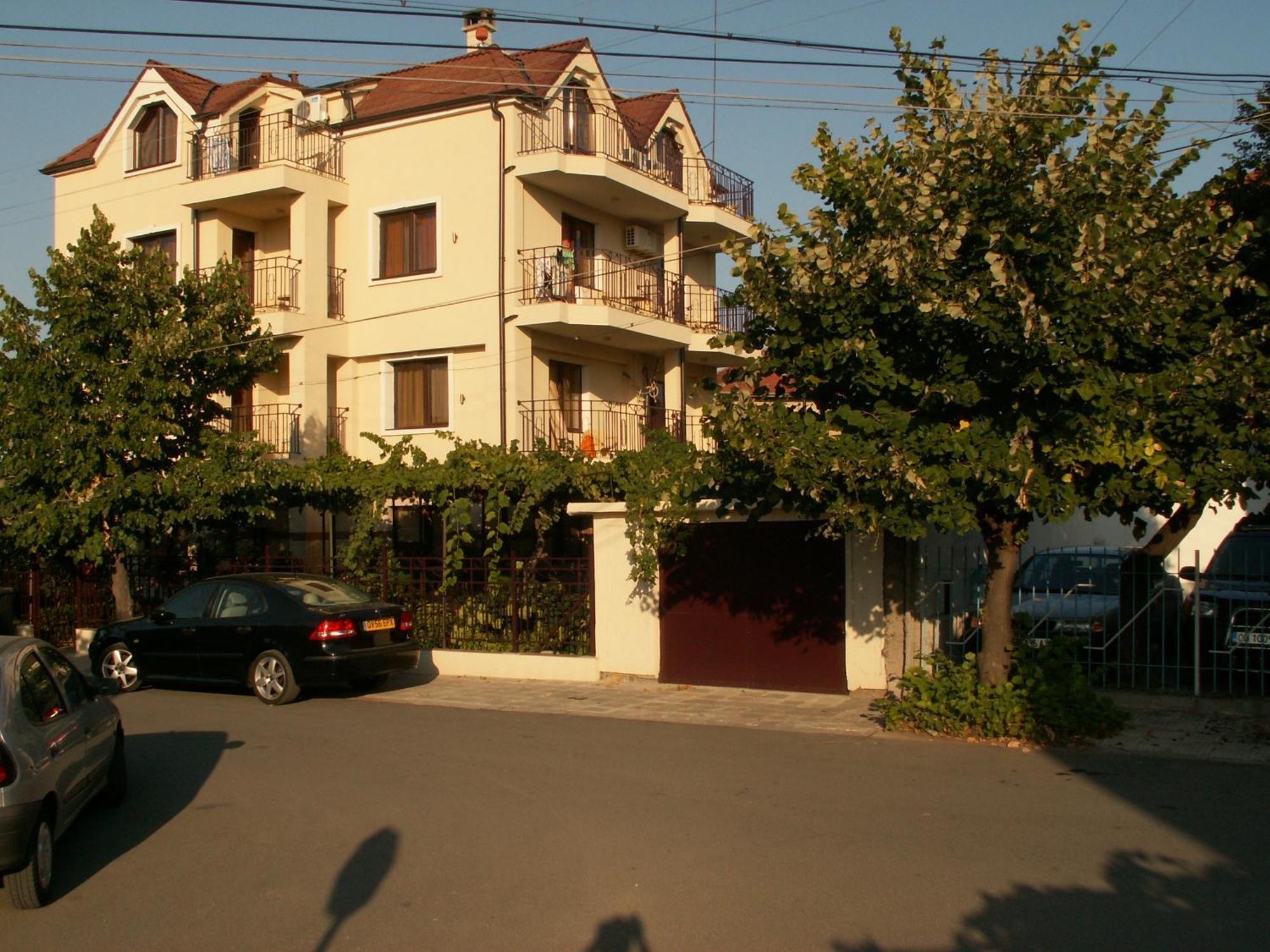 Family Hotel Bellehouse Черноморец Экстерьер фото